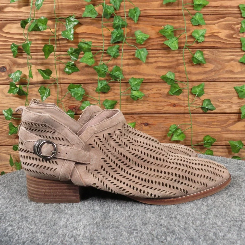Vince Camuto these vince